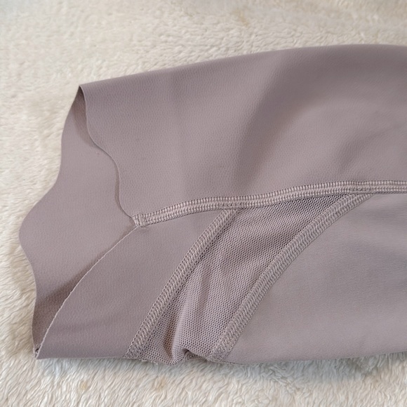 Lululemon Align High-Rise Pant 25" *Scallop - Picture 6 of 8